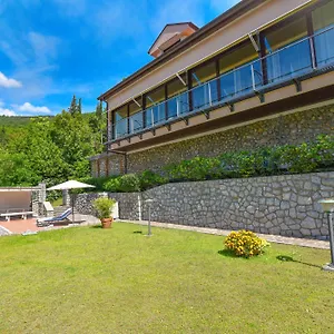  Apartment Vosilla